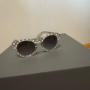 Polka dot grey sunglasses